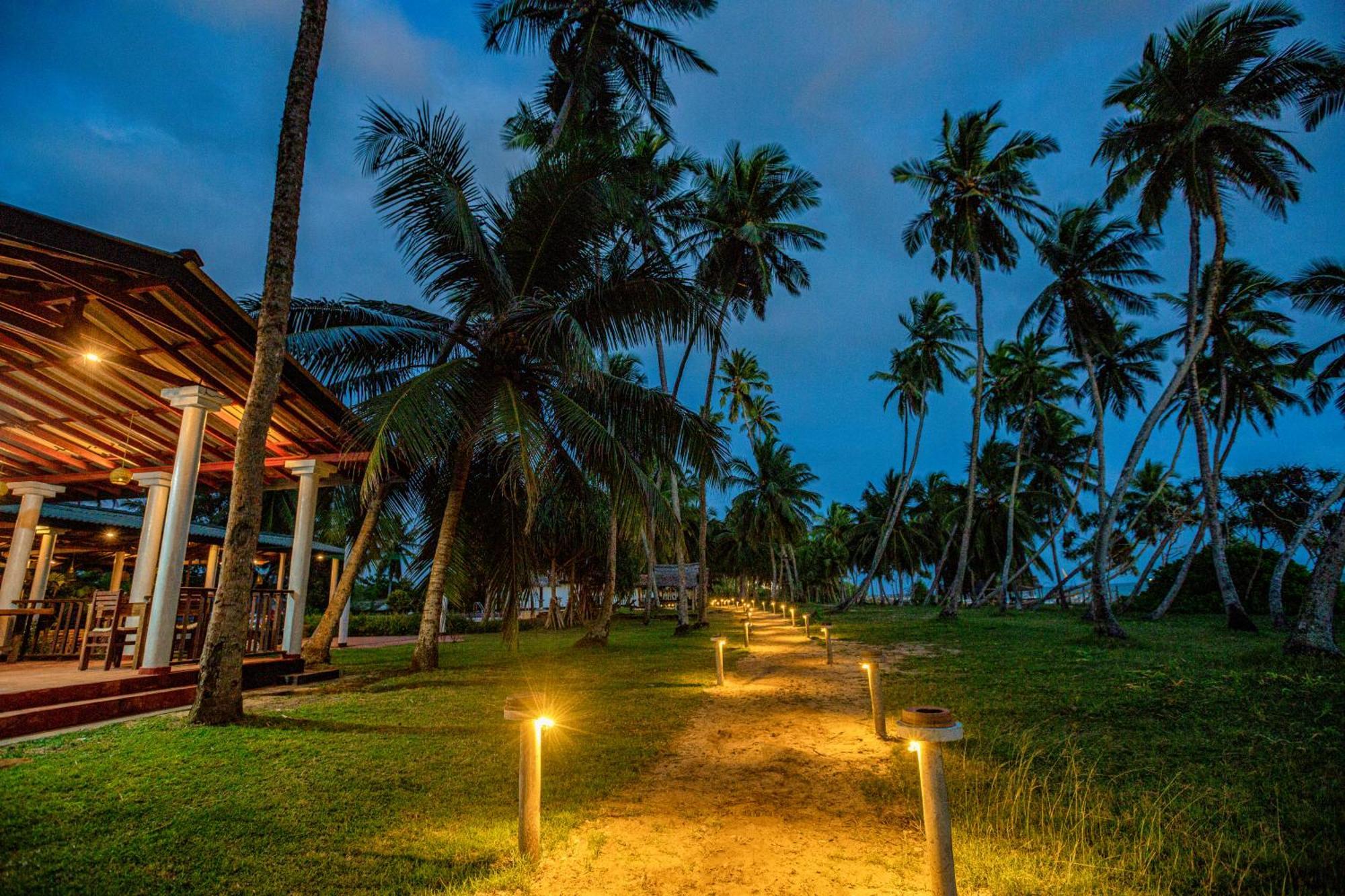 Helios Beach Resort Tangalle Zewnętrze zdjęcie